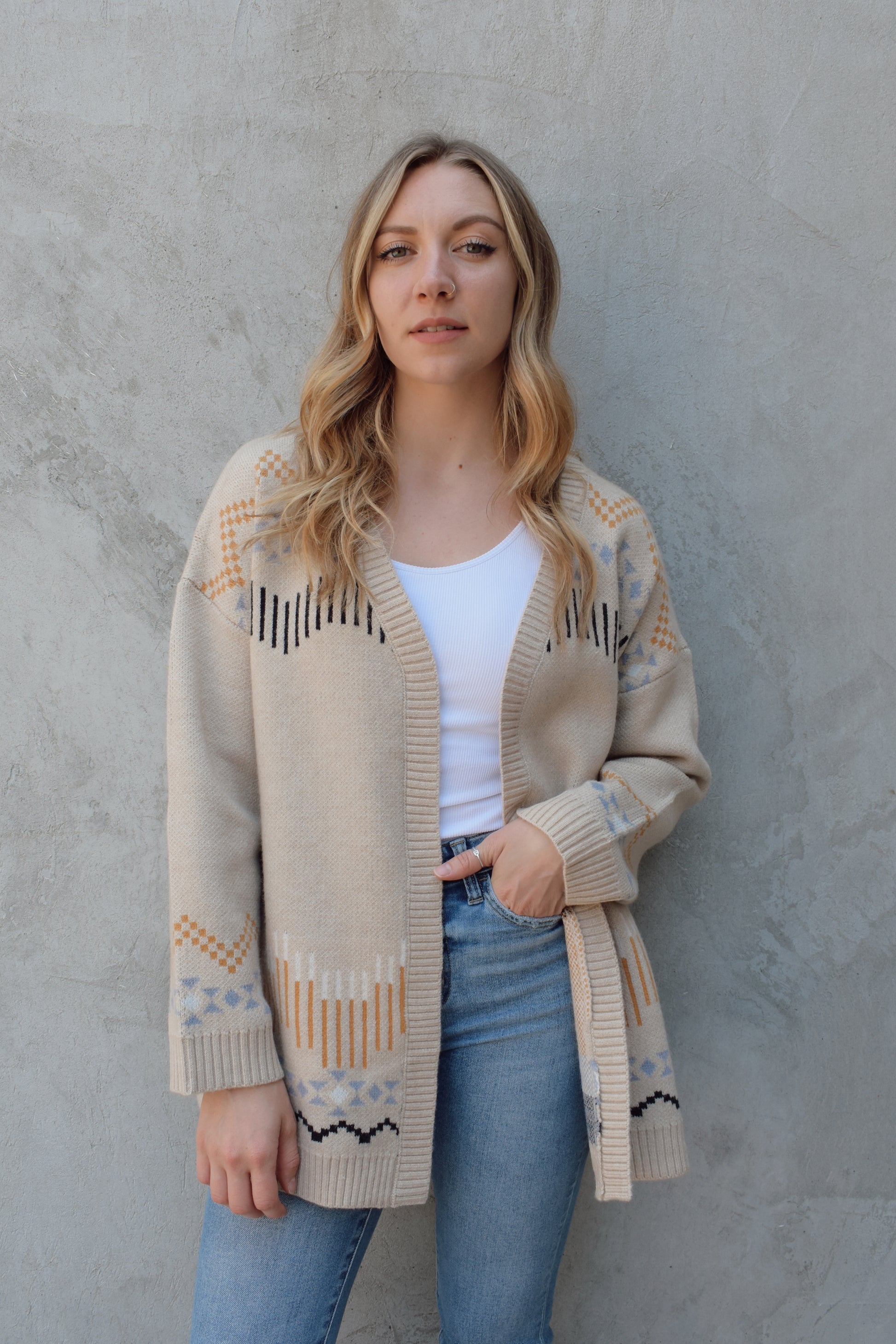 cardigan with western pattern and horses on the back, open front, no pockets, oversized fit, drop shoulder, ribbed hem and cuffs