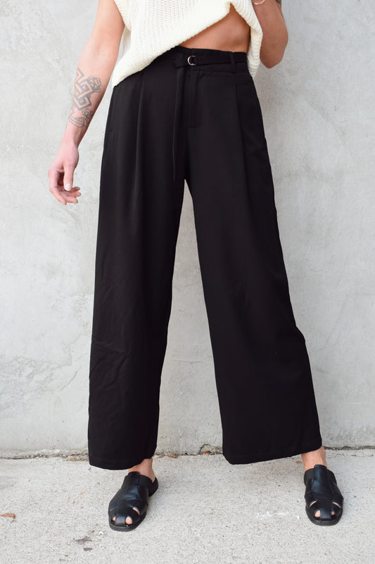 belted wide leg pants