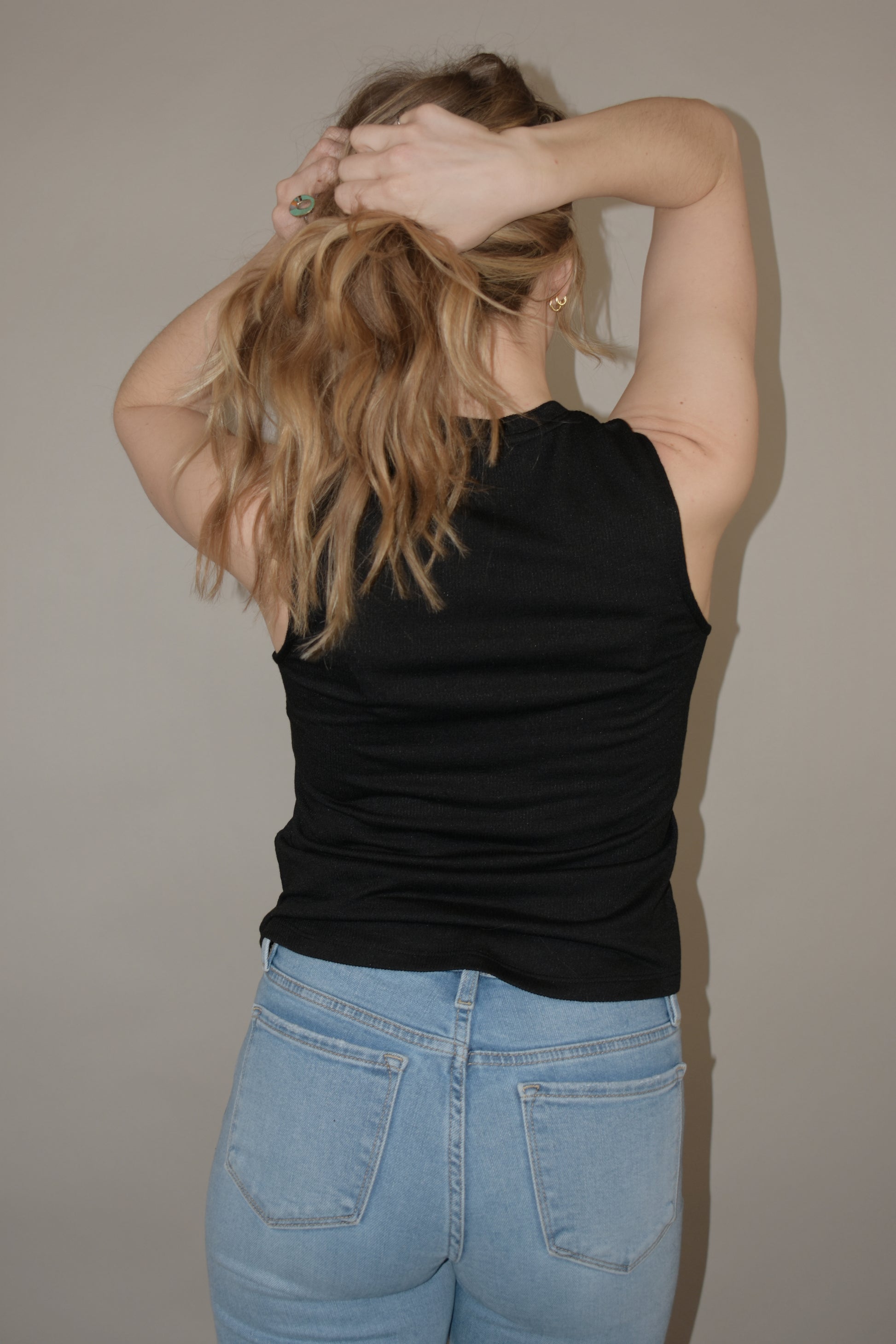 straight fit ribbed henley tank high neck scoop hem 6 buttons basic lightweight