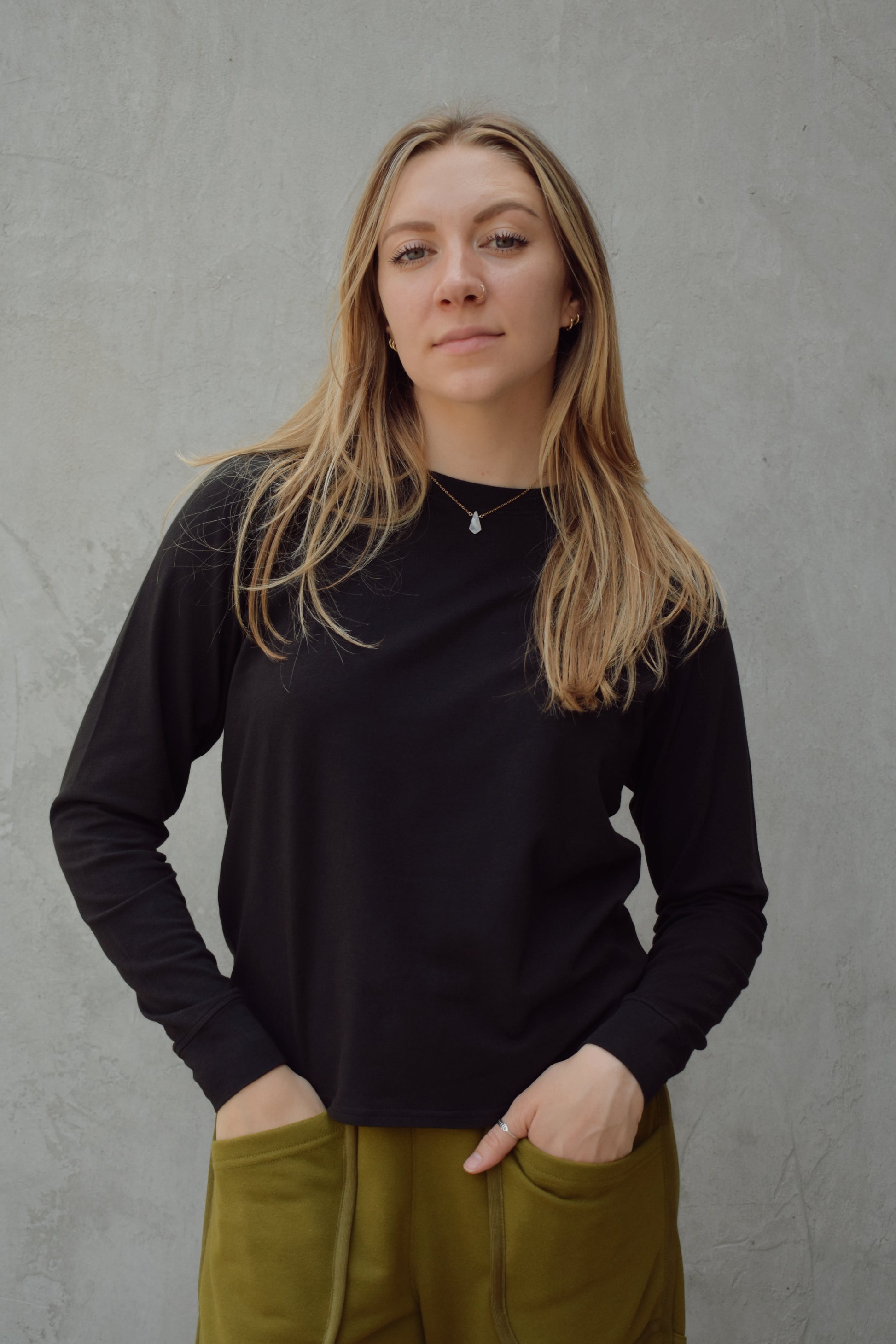 crew neck full length light weight cotton long sleeve relaxed boxy fit super comfy basic staple athleisure