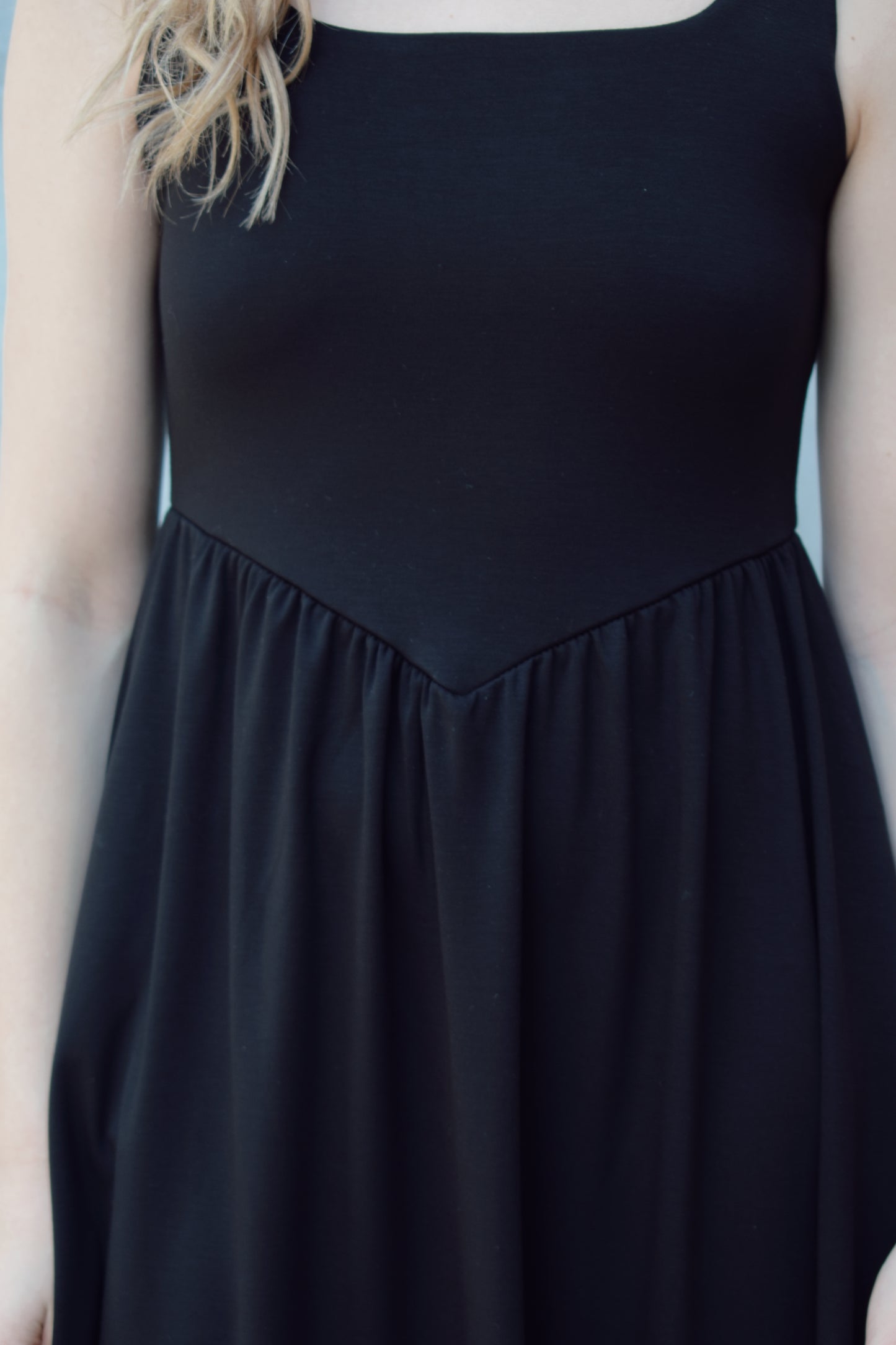 Tomo arches dress