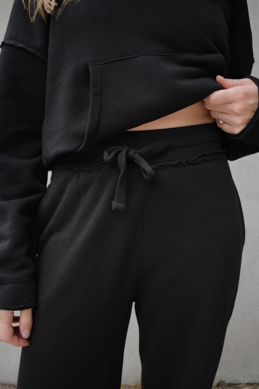 cotton fleece full length relaxed fit lounge sweatpants with pockets, high waisted with elastic waistband and drawstring