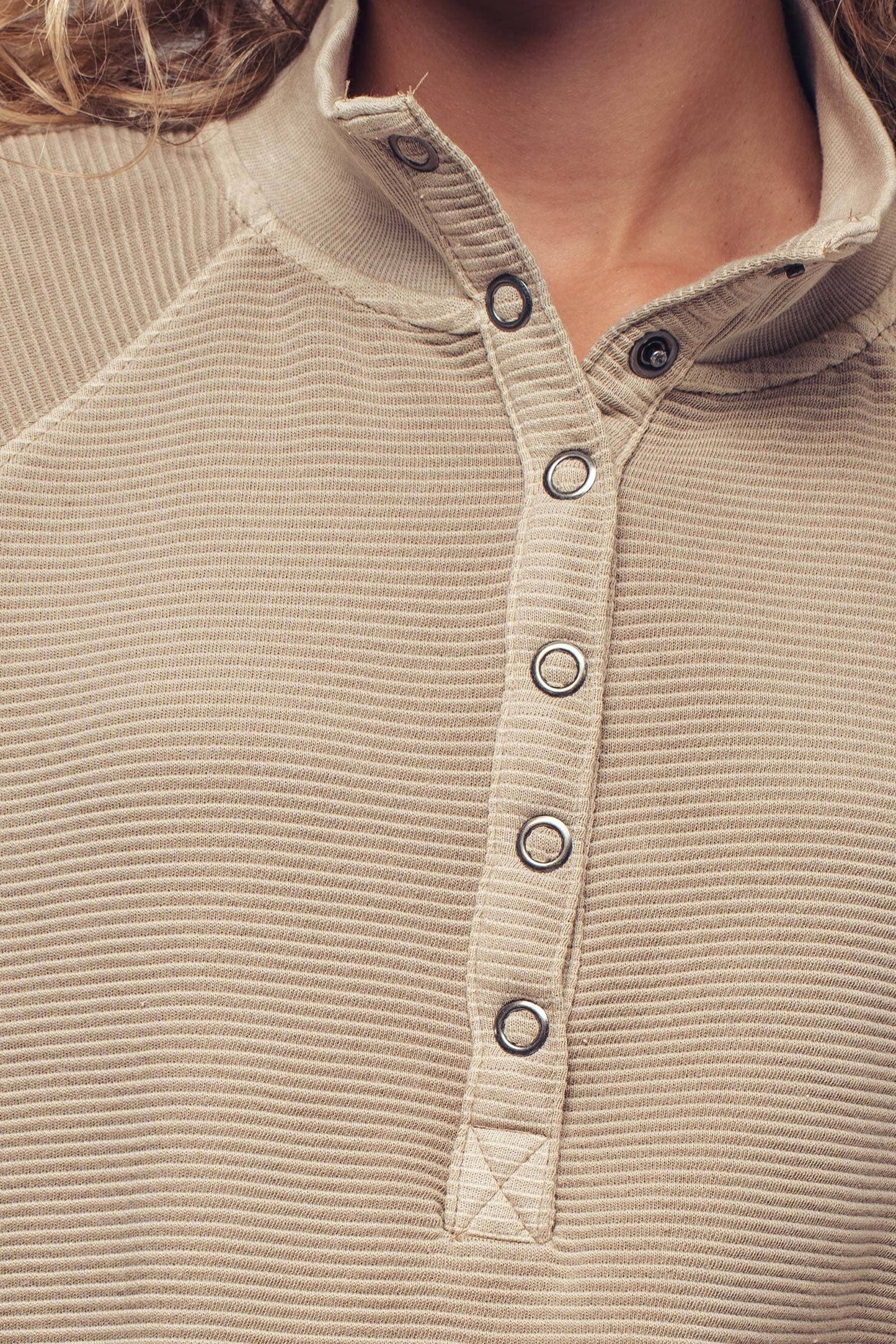 snap button henley, relaxed fit, raglan sleeves, high mock neck, knit thermal material