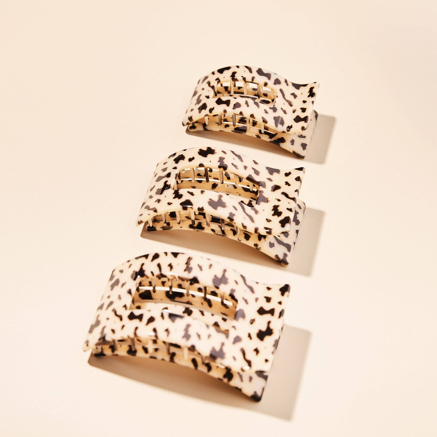 blonde tortoise rectangle claw