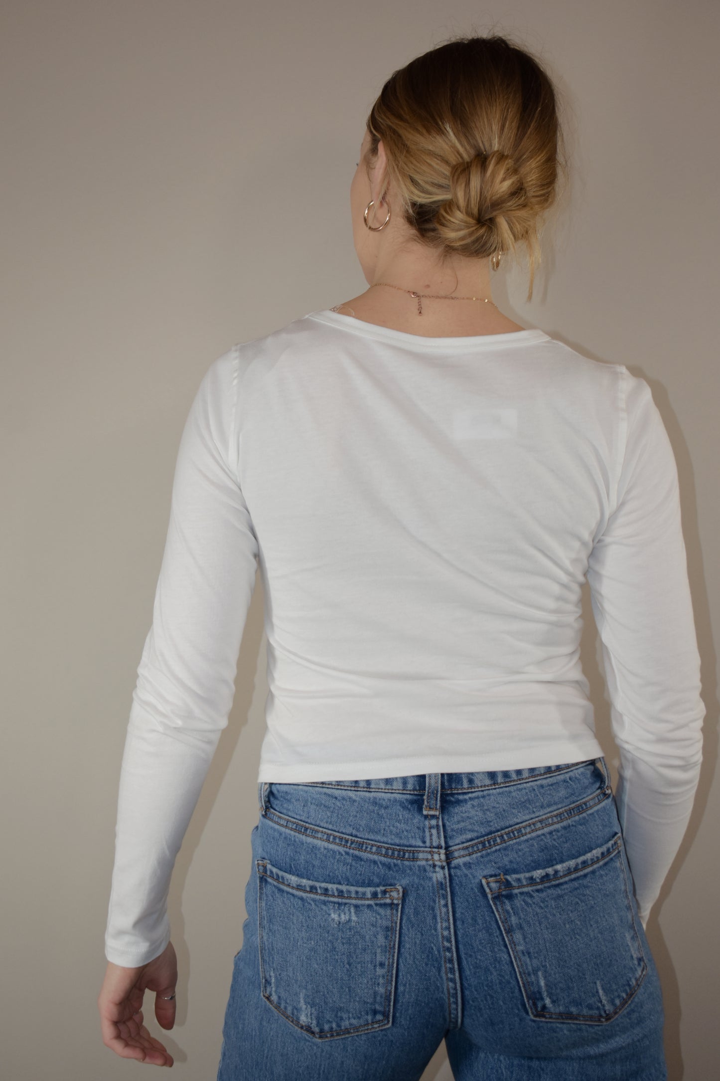 basic long sleeve crew neck tee slightly cropped 100% organic cotton fitted