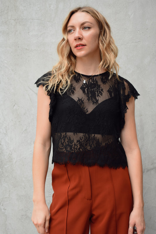 lace scalloped top