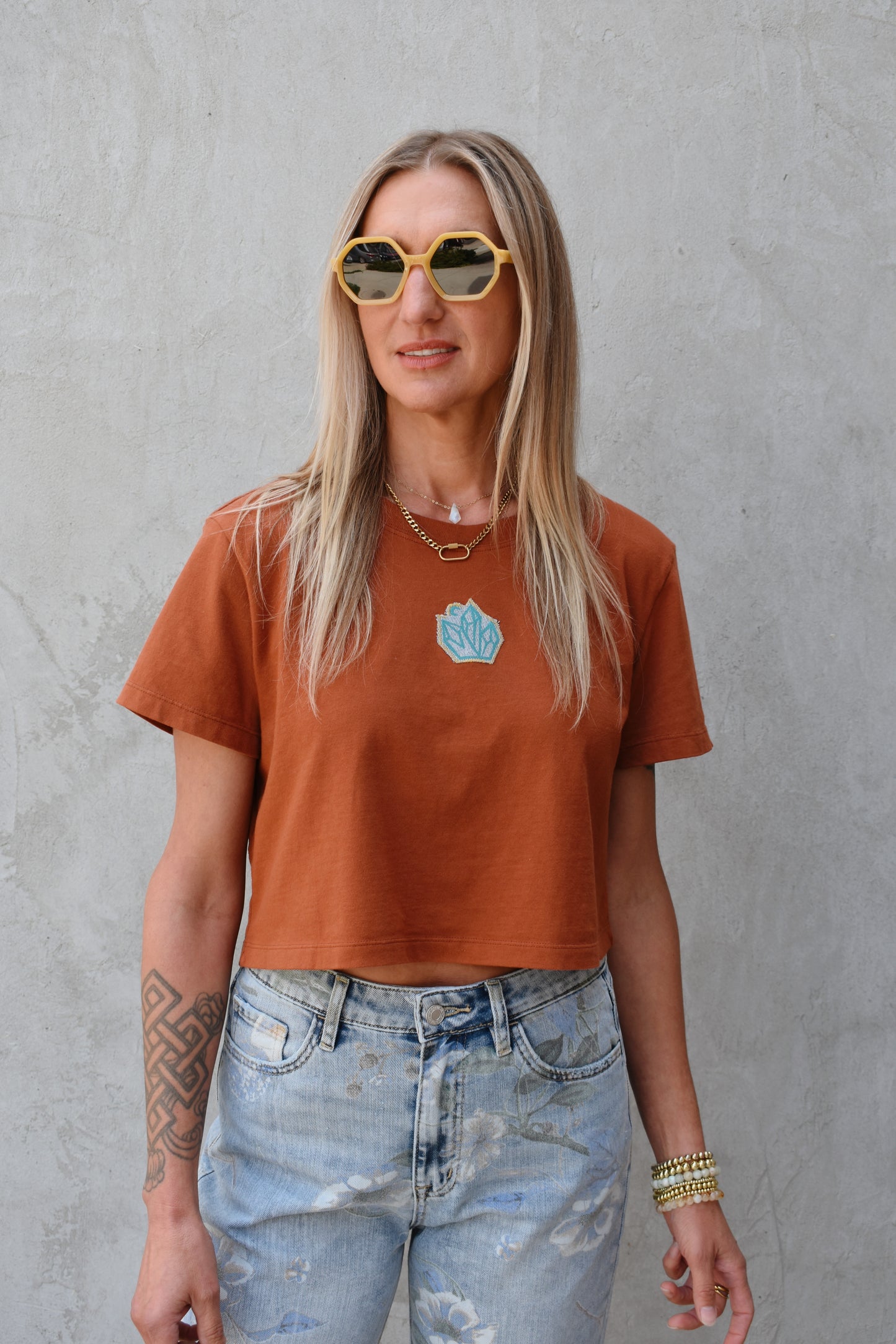 cropped art tee