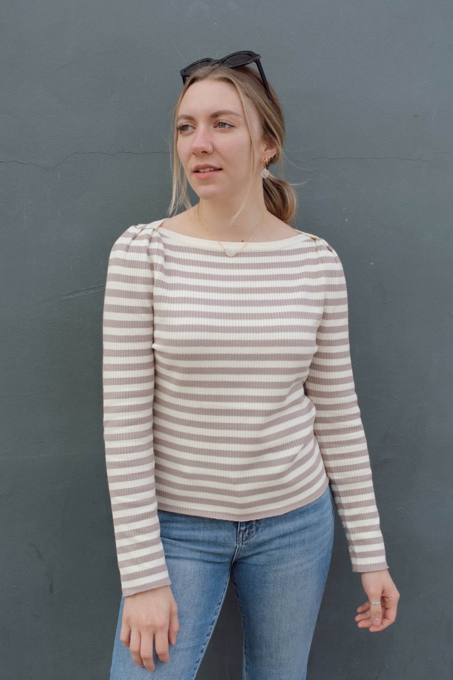 femme striped sweater