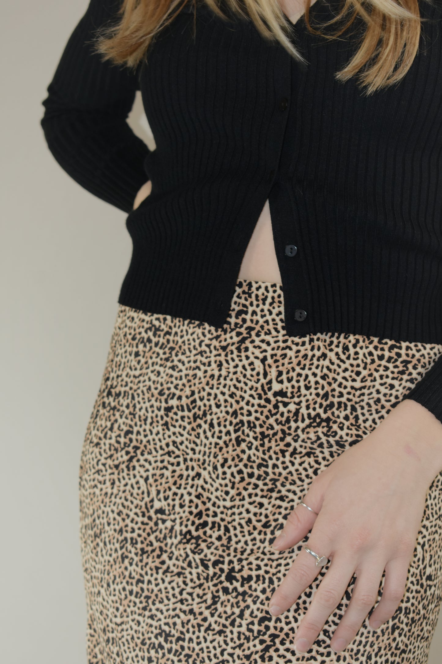 retro style high waisted midi skirt with slit leopard print elastic waist 