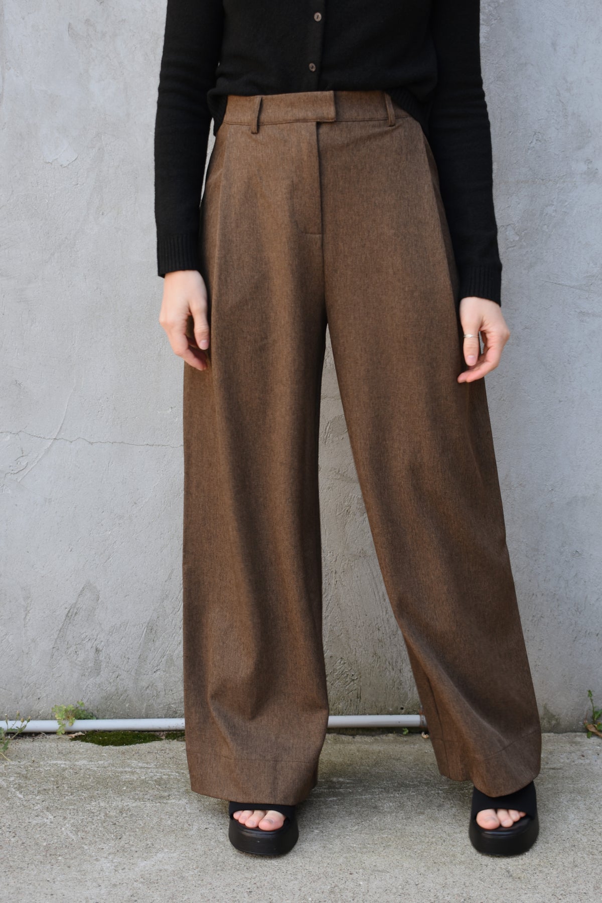 classic pleat trousers