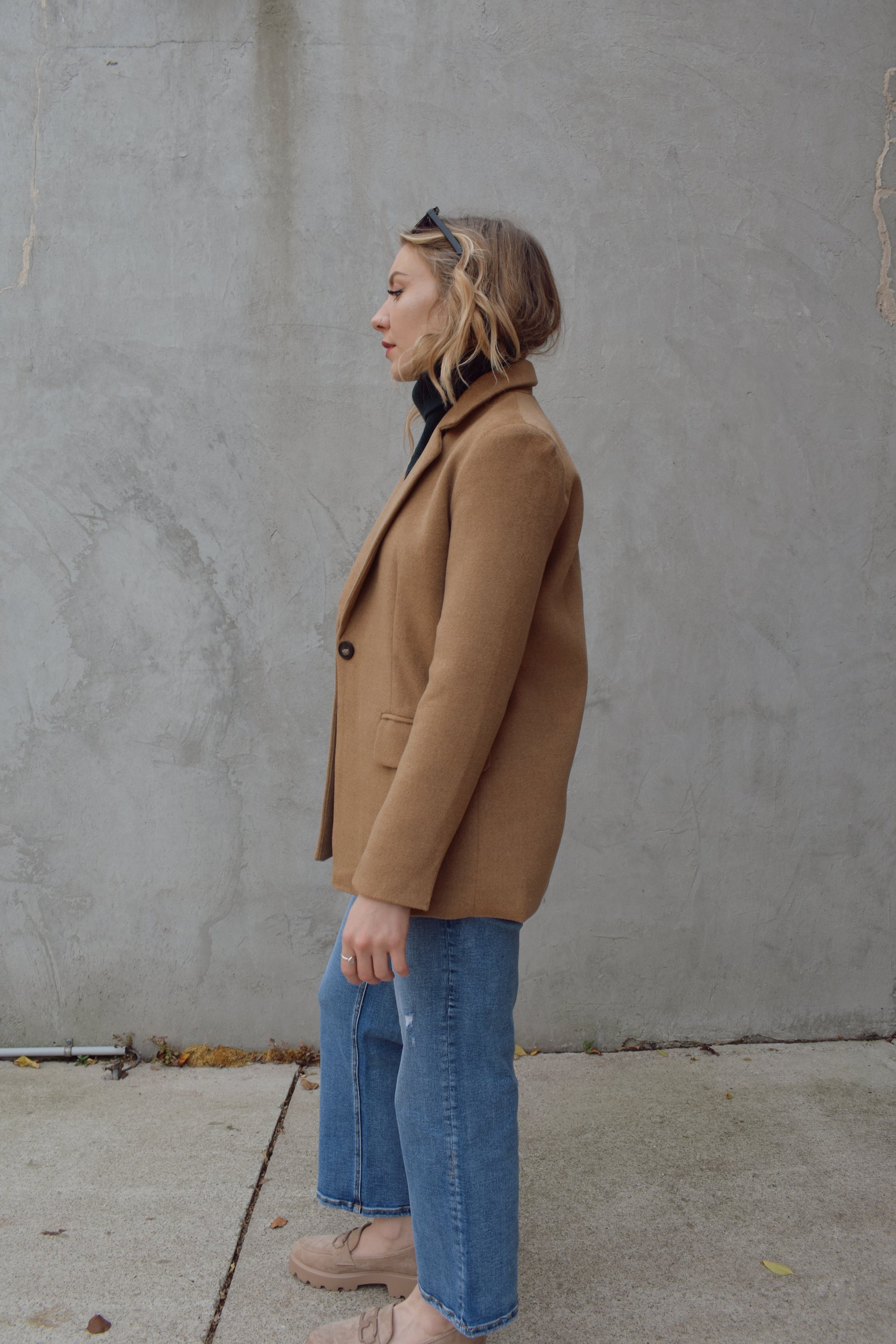 camel pea coat/ blazer with lapel collar, one button closure, patch pockets with flaps in the front, lined, hits at upper thigh area