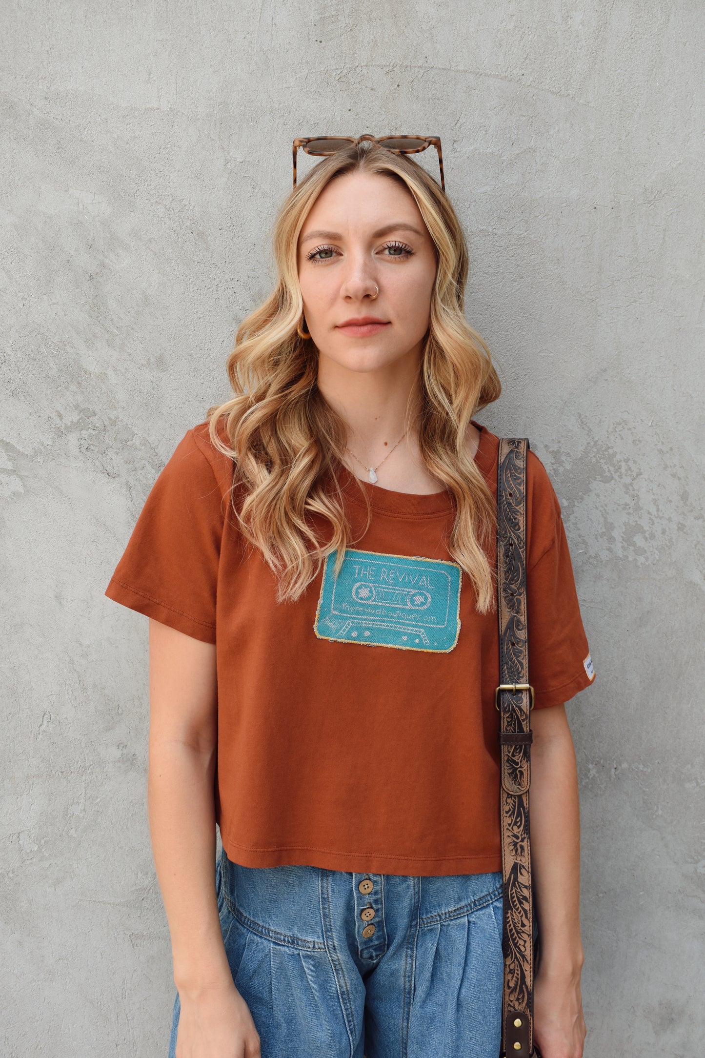 cropped art tee