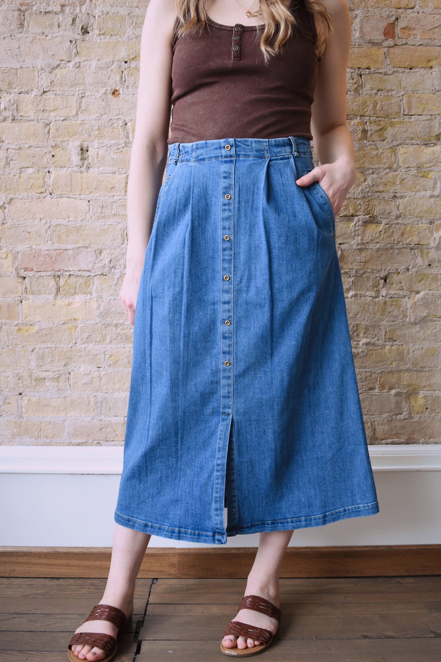 button midi skirt