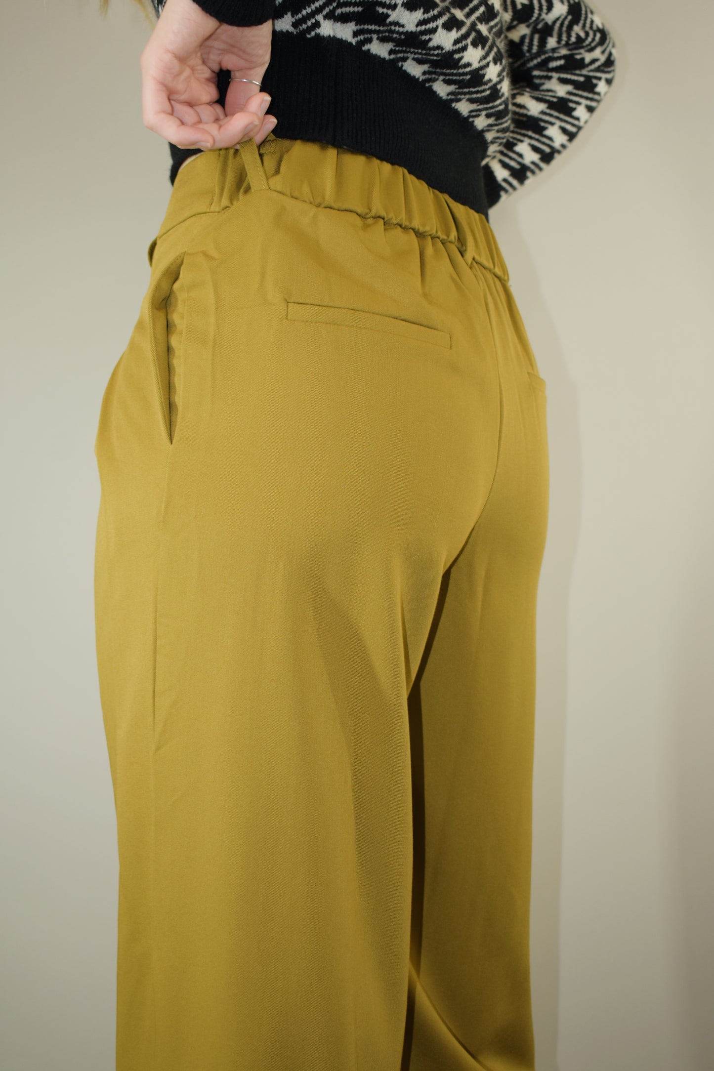 pleat trousers