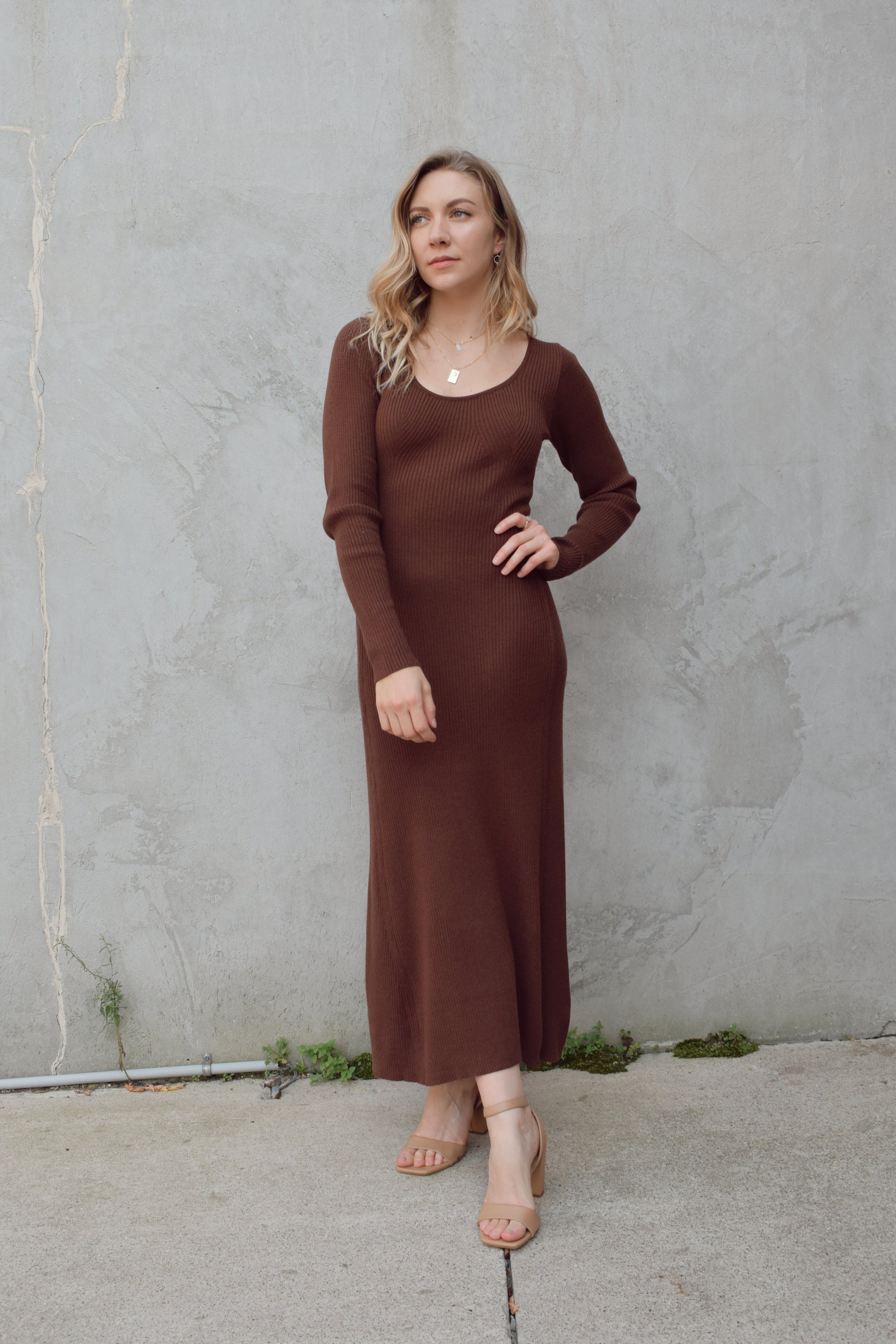 long sleeve scoop neck maxi sweater dress bodycon on top hangs loose on the bottom. stretchy sweater fabric