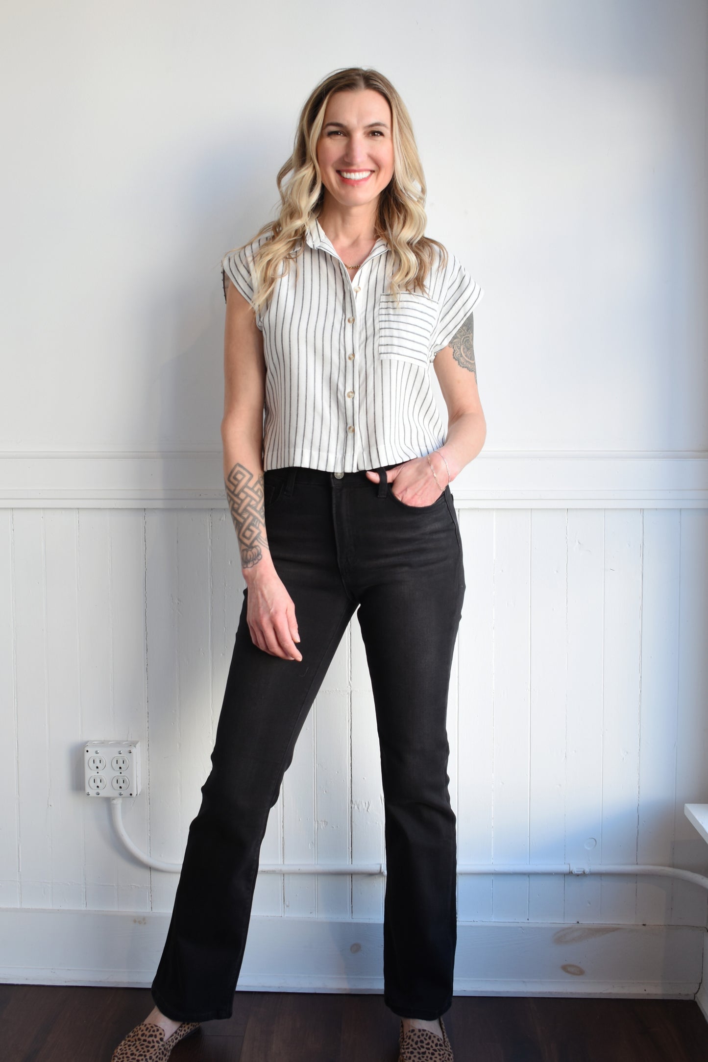 crop striped buttondown