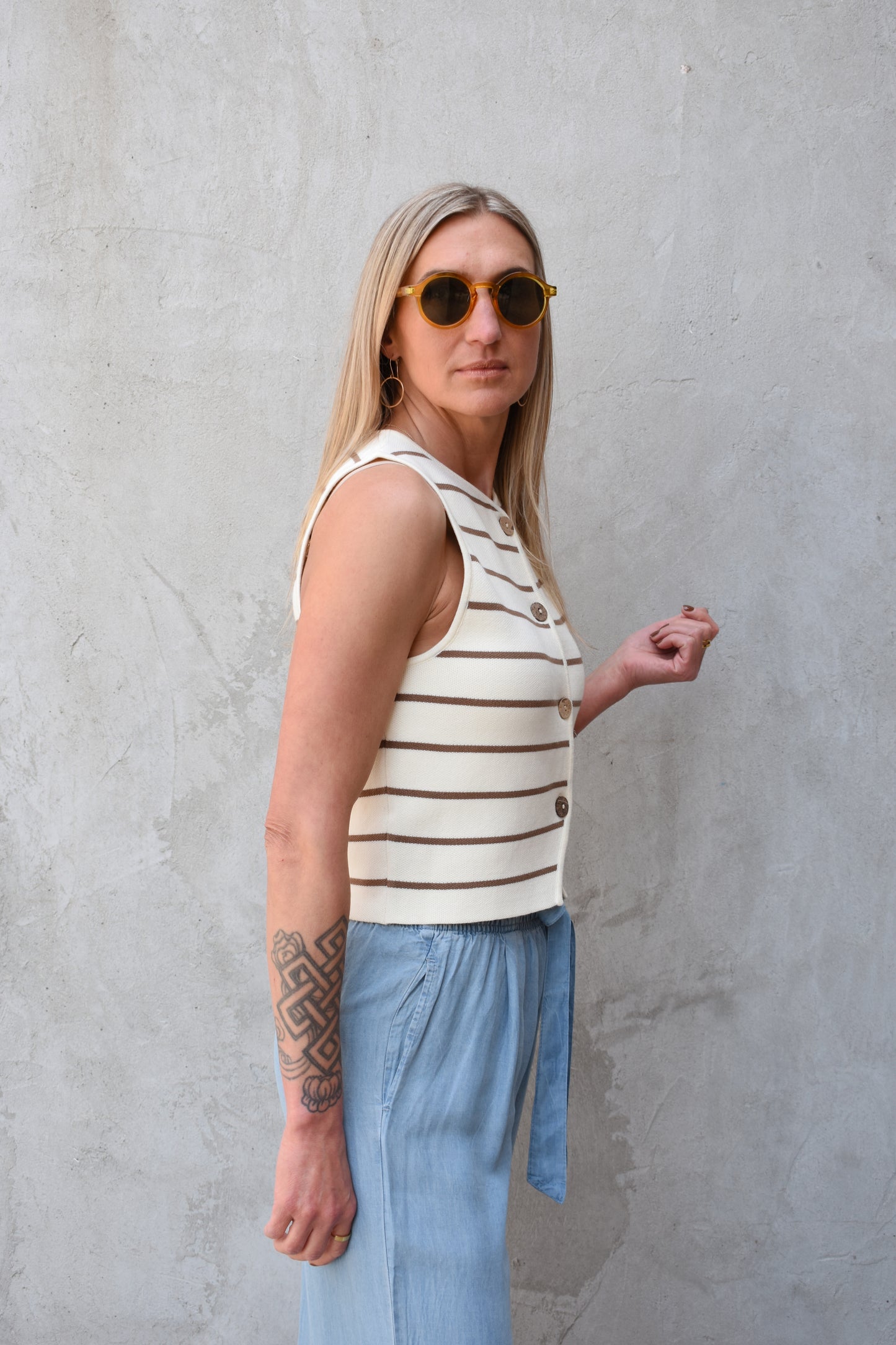 natural button vest