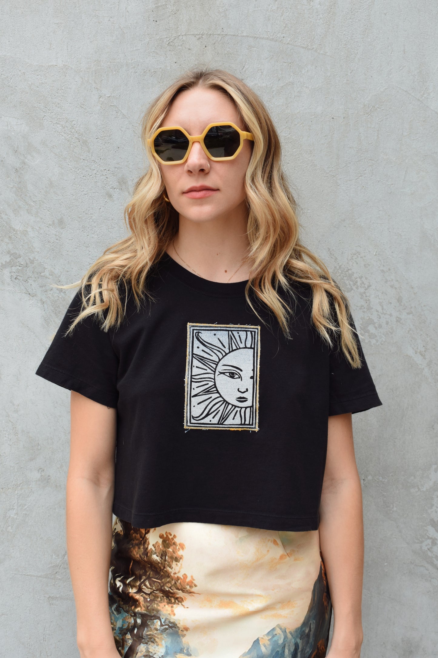 cropped art tee